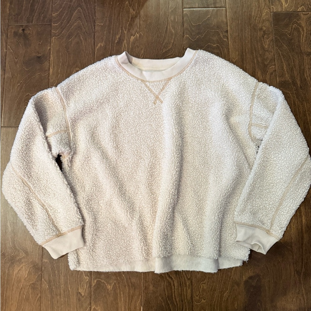 American Eagle Outfitters Cream Sweatshirt